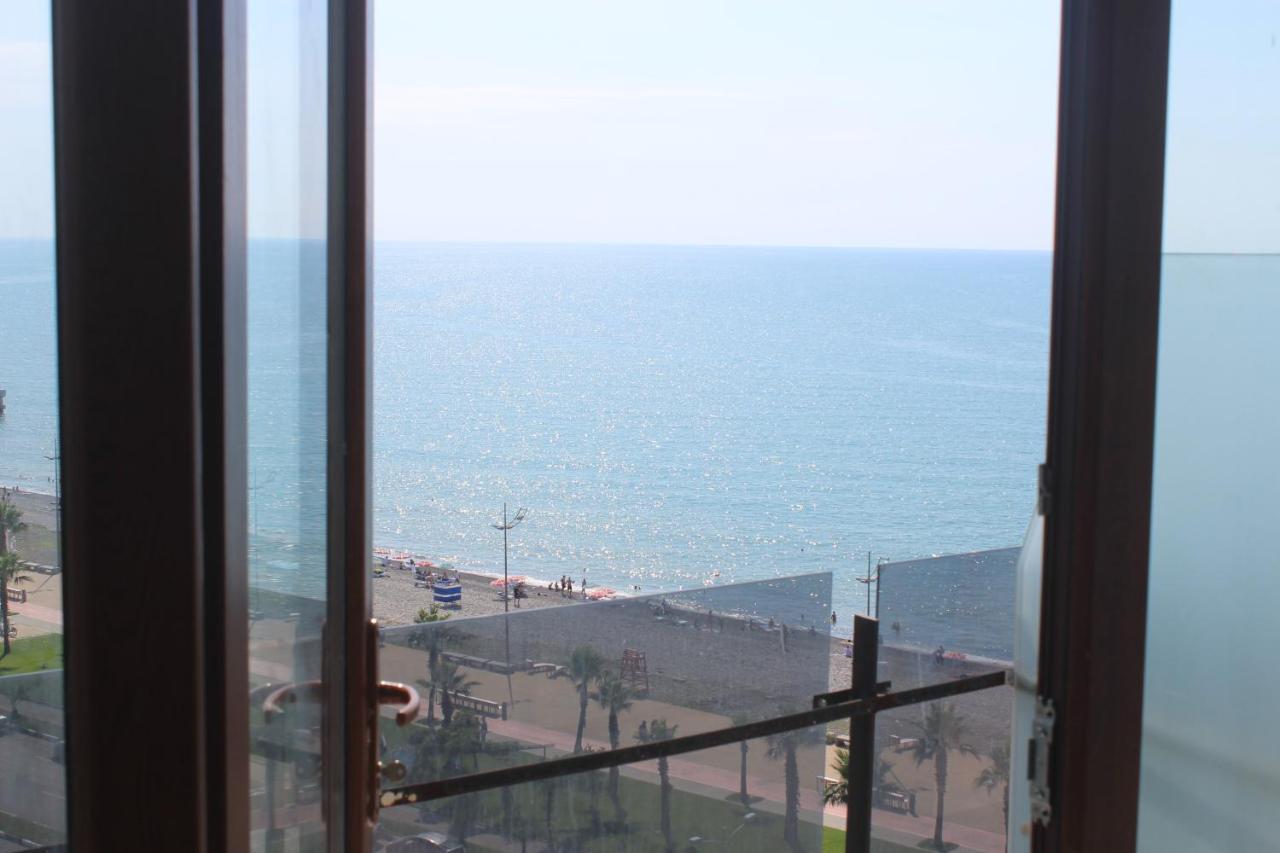 Apartment On The Back Sea Batumi Eksteriør bilde