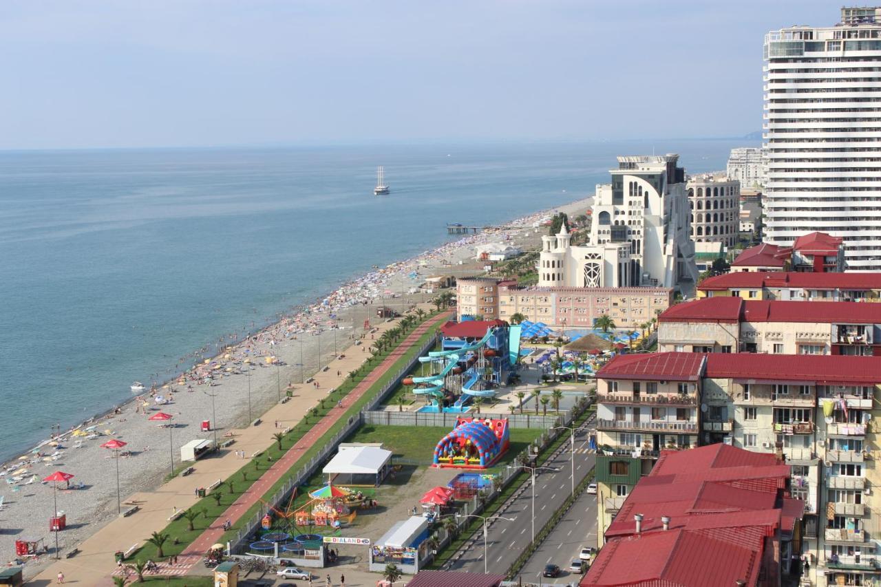 Apartment On The Back Sea Batumi Eksteriør bilde